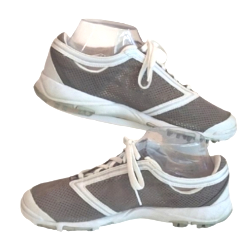 Nike Golf Sneakers Lace Up Low Top Breathable Mesh Swoosh Logo Spikes Athletic